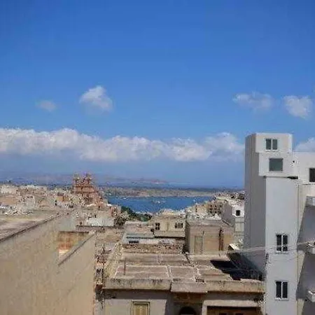 1 * Mellieha
